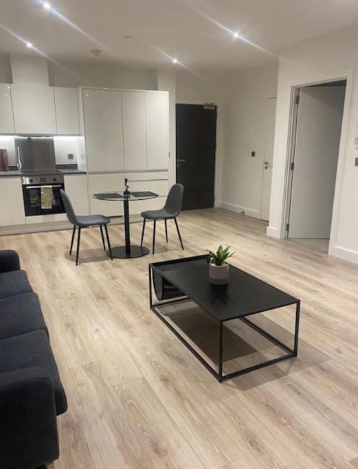 Brand New Luxury With Free Parking And Gym