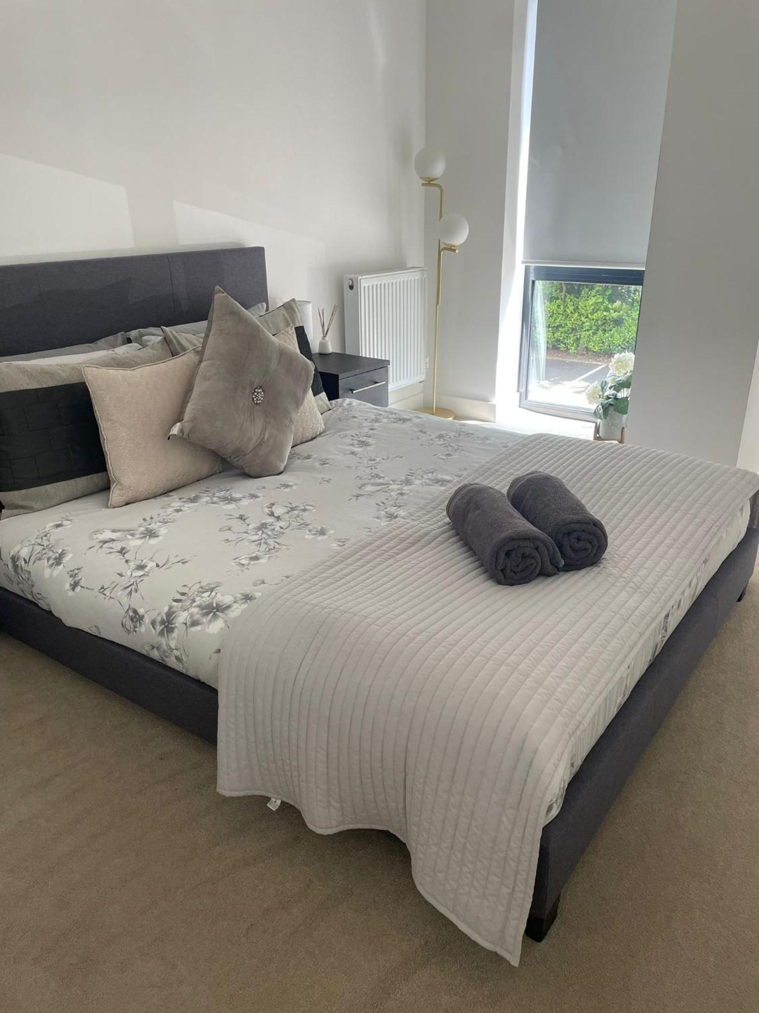 Brand New Luxury With Free Parking And Gym Solihull
